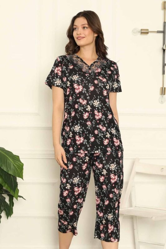 Çiçek Desen Kapri Bayan Pijama Takımı Siyah 2708