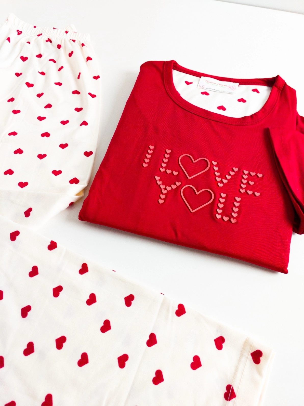 LİKRALI EKSTRA YUMUŞAK DOKU KISA KOL  Kalp Desen Bayan Pijama Takımı - 20411