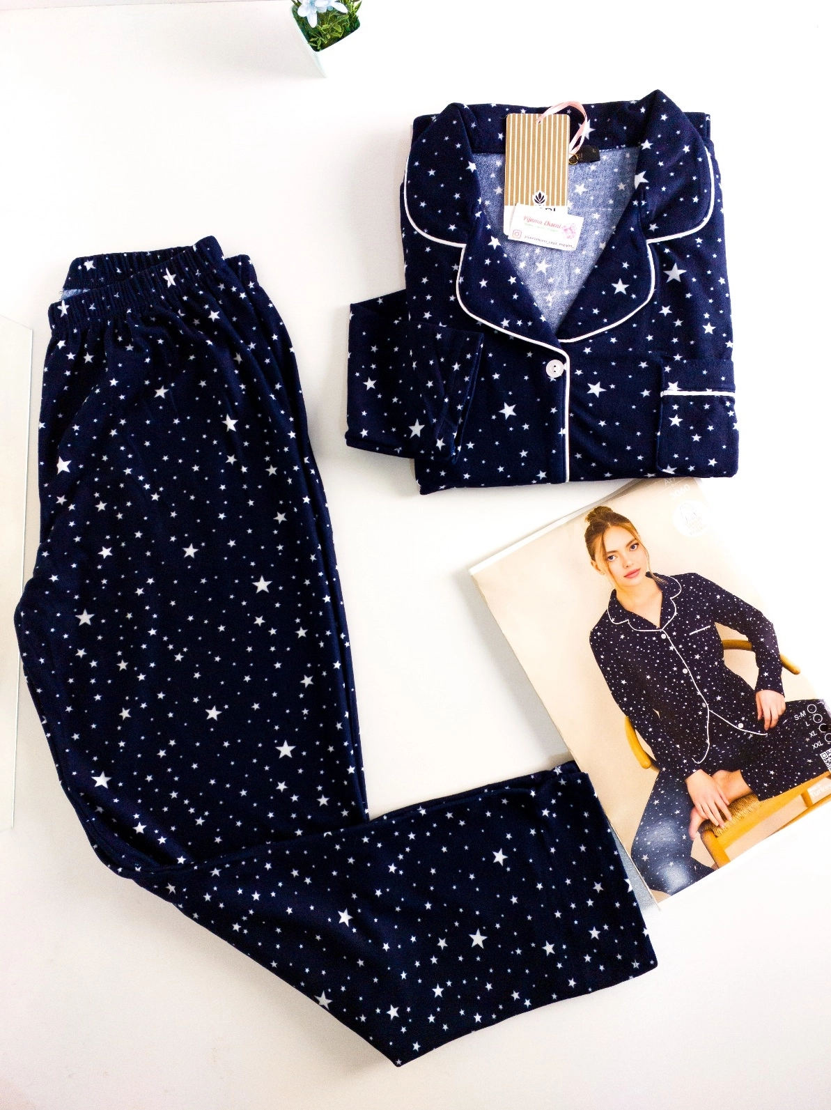 Ekstra Soft Süet Boydan Düğmeli Yıldız Desen Bayan Pijama Takımı - 3060