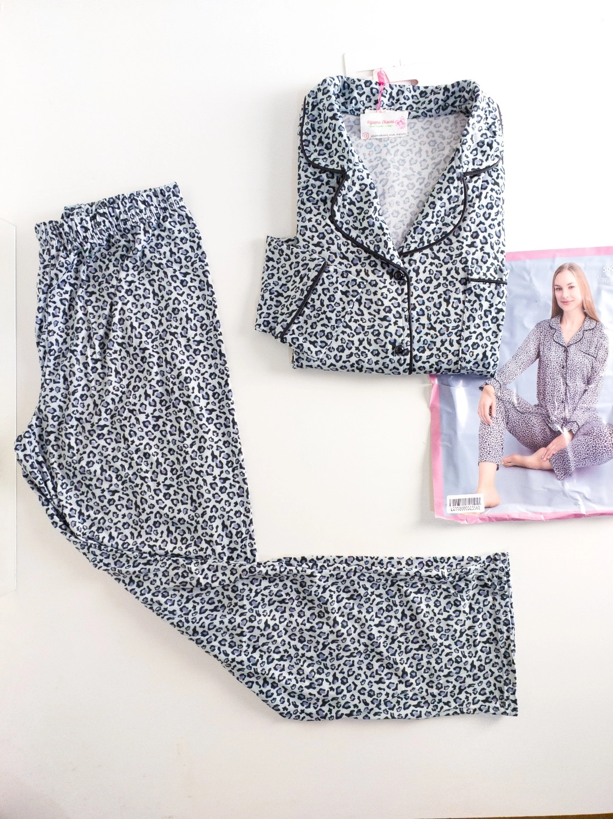 FULL LİKRALI YUMUŞAK DOKU Leopar Desen Uzun Kollu Bayan Pijama Takımı - 50504