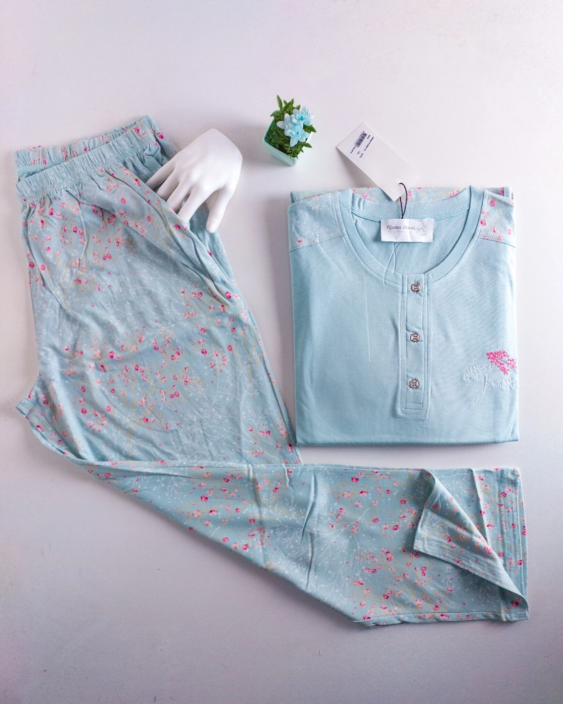 Büyük Beden Düğmeli CEPLİ KISA Kollu Çiçek Desen Kadın Pijama  2478