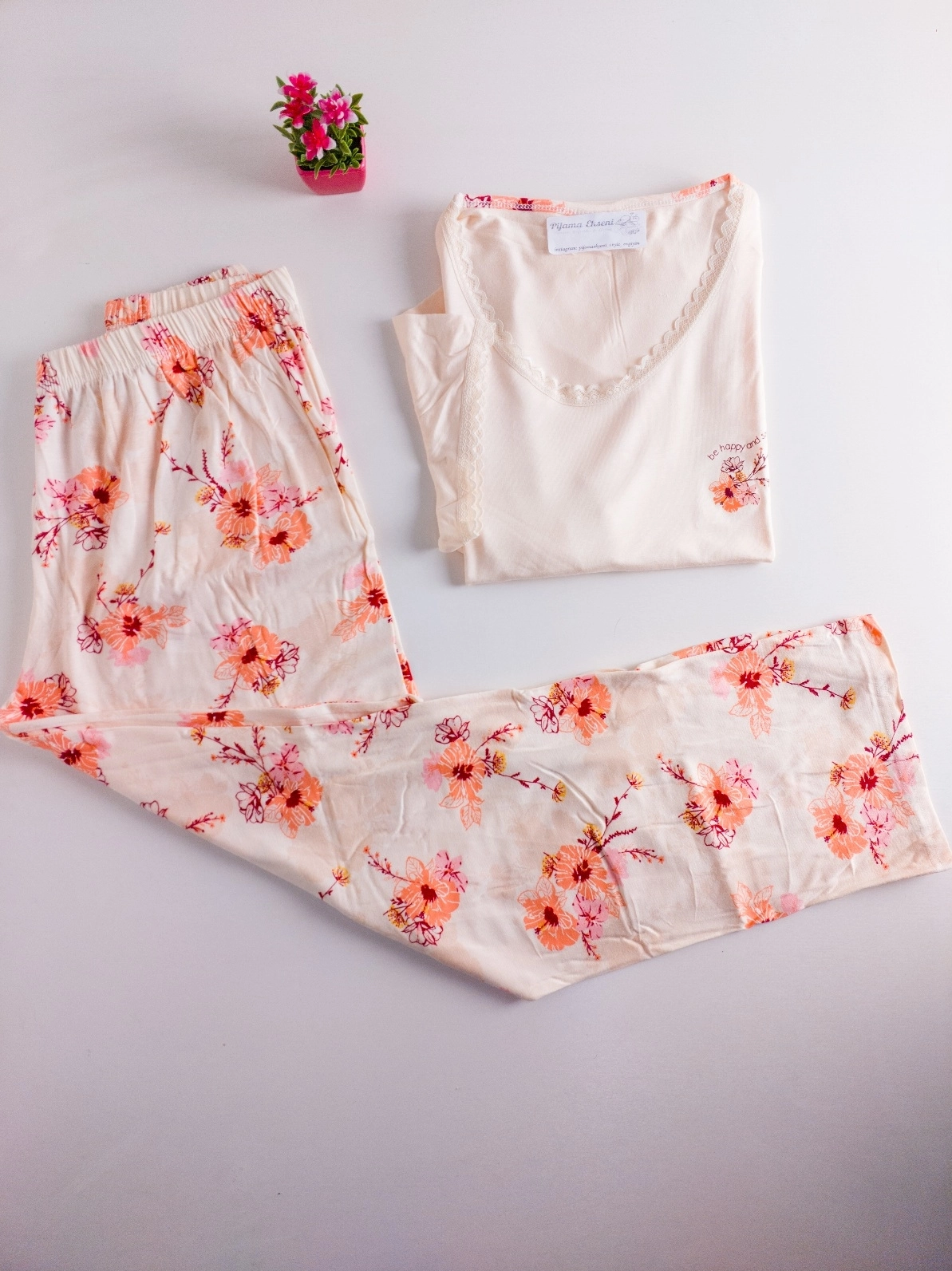 A Kalite Spüper Soft Full Likralı Kısa Kol Pamuk Viskon Bayan Pijama Takımı 40113