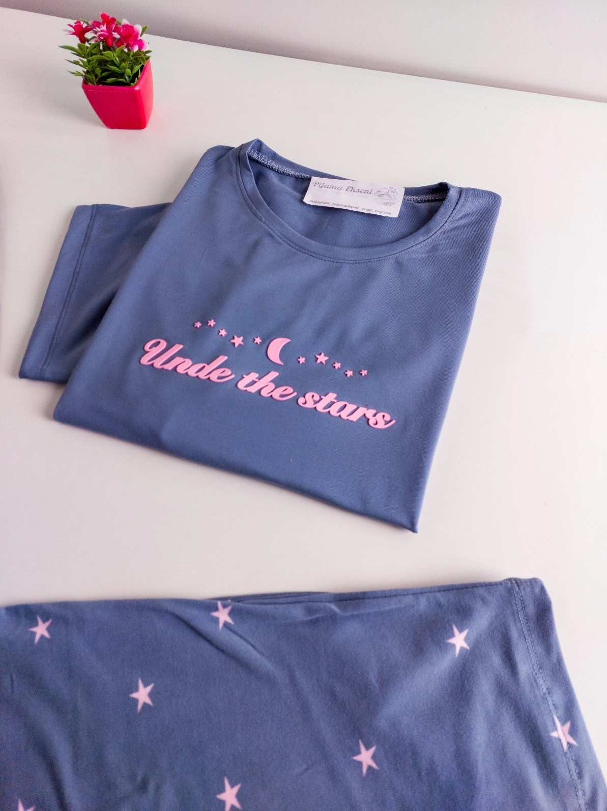 Yumuşak Full Likralı Kısa Kol Kadın Pijama Takımı  1332