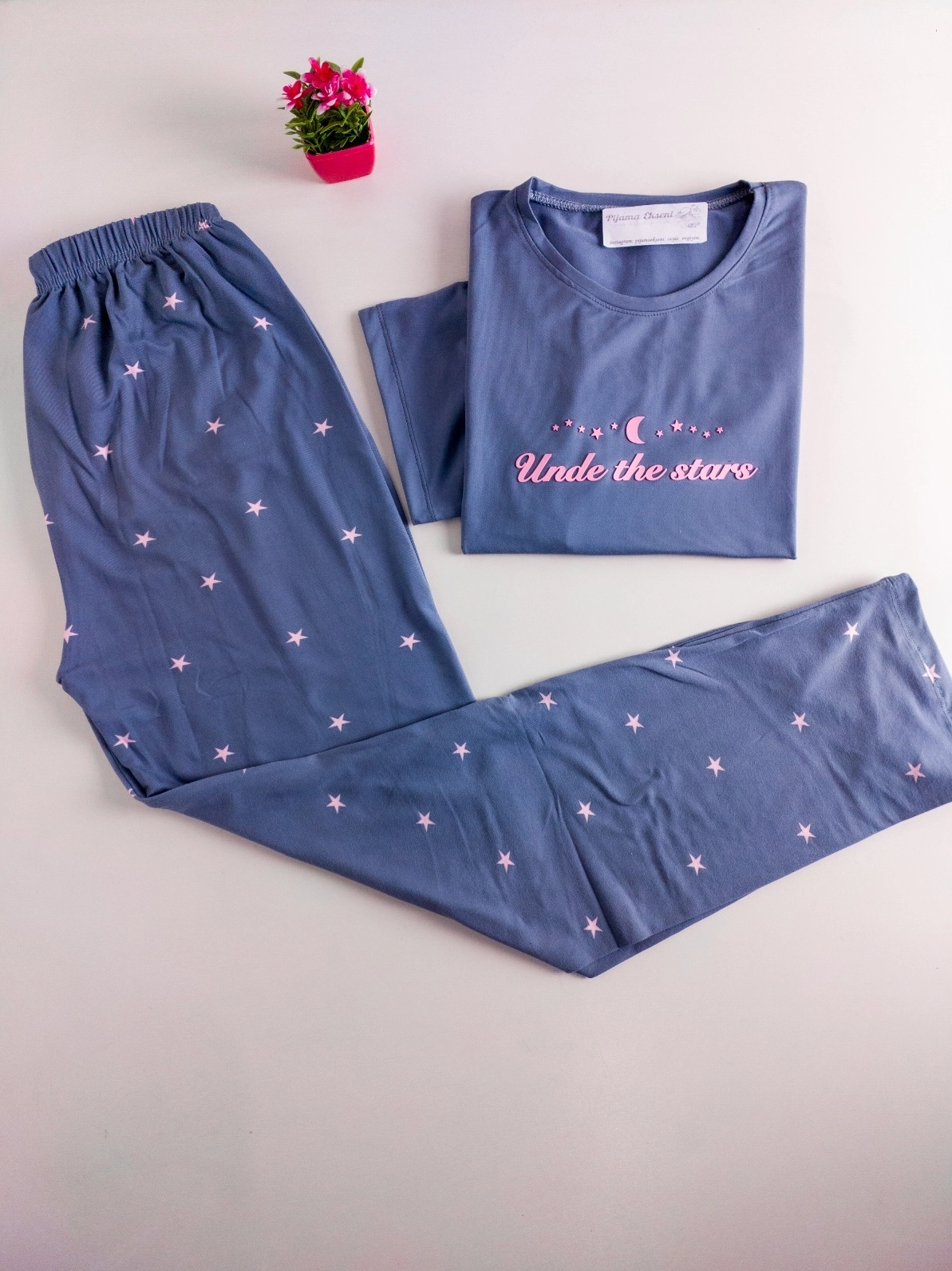 Yumuşak Full Likralı Kısa Kol Kadın Pijama Takımı  1332