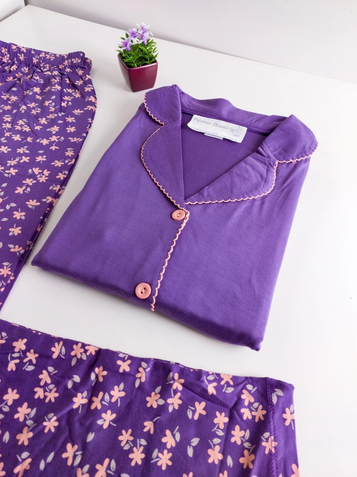 FULL LİKRALI EKSTRA YUMUŞAK DOKU Çiçek Desen Uzun Kollu Bayan Pijama Takımı - 2854