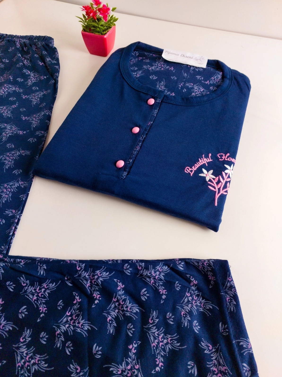 Yumuşak Dokulu Hafif Esnek Pamuk Viskon Kısa Kollu Bayan Pijama Takımı - 11483
