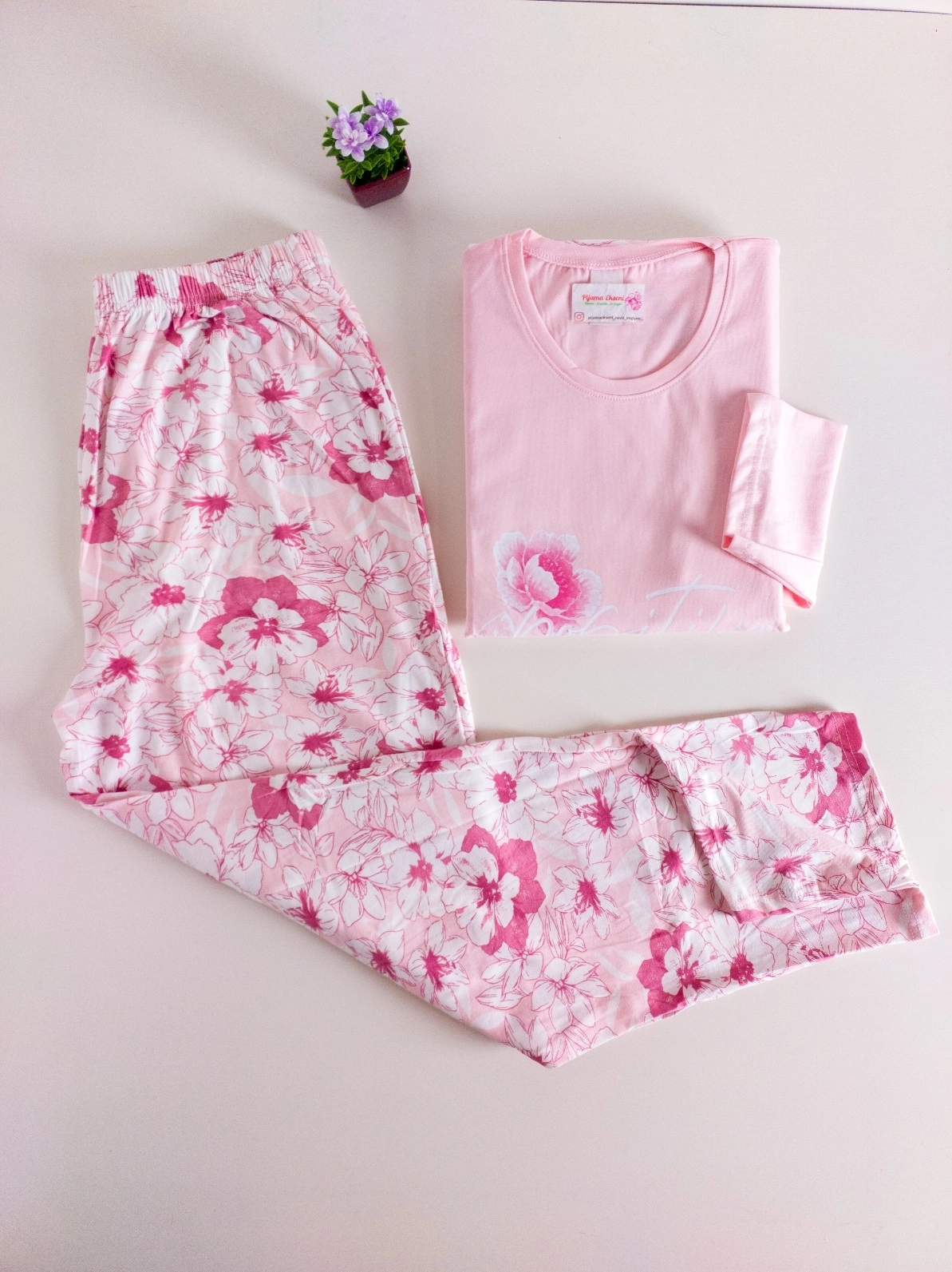 1. KALİTE FULL LİKRALI PAMUK Büyük Uzun Kollu Çiçek Desen Kadın Pijama  403