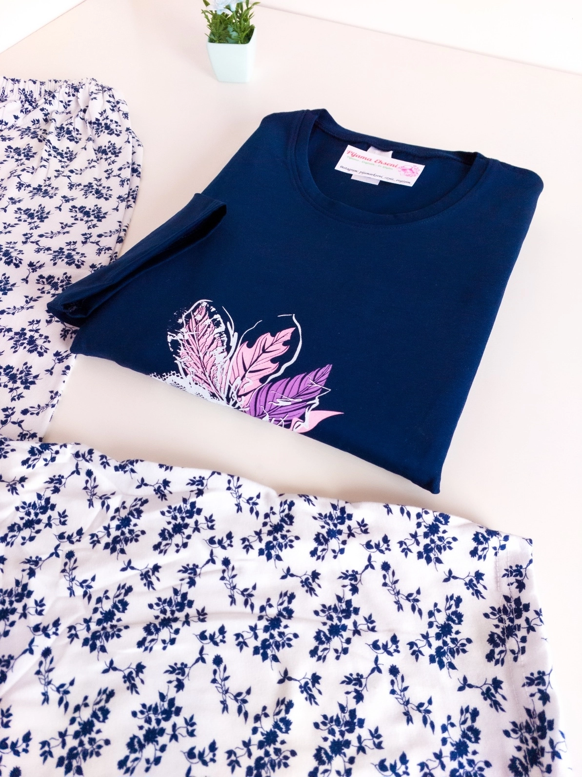 1. KALİTE FULL LİKRALI PAMUK Büyük Uzun Kollu Çiçek Desen Kadın Pijama  407