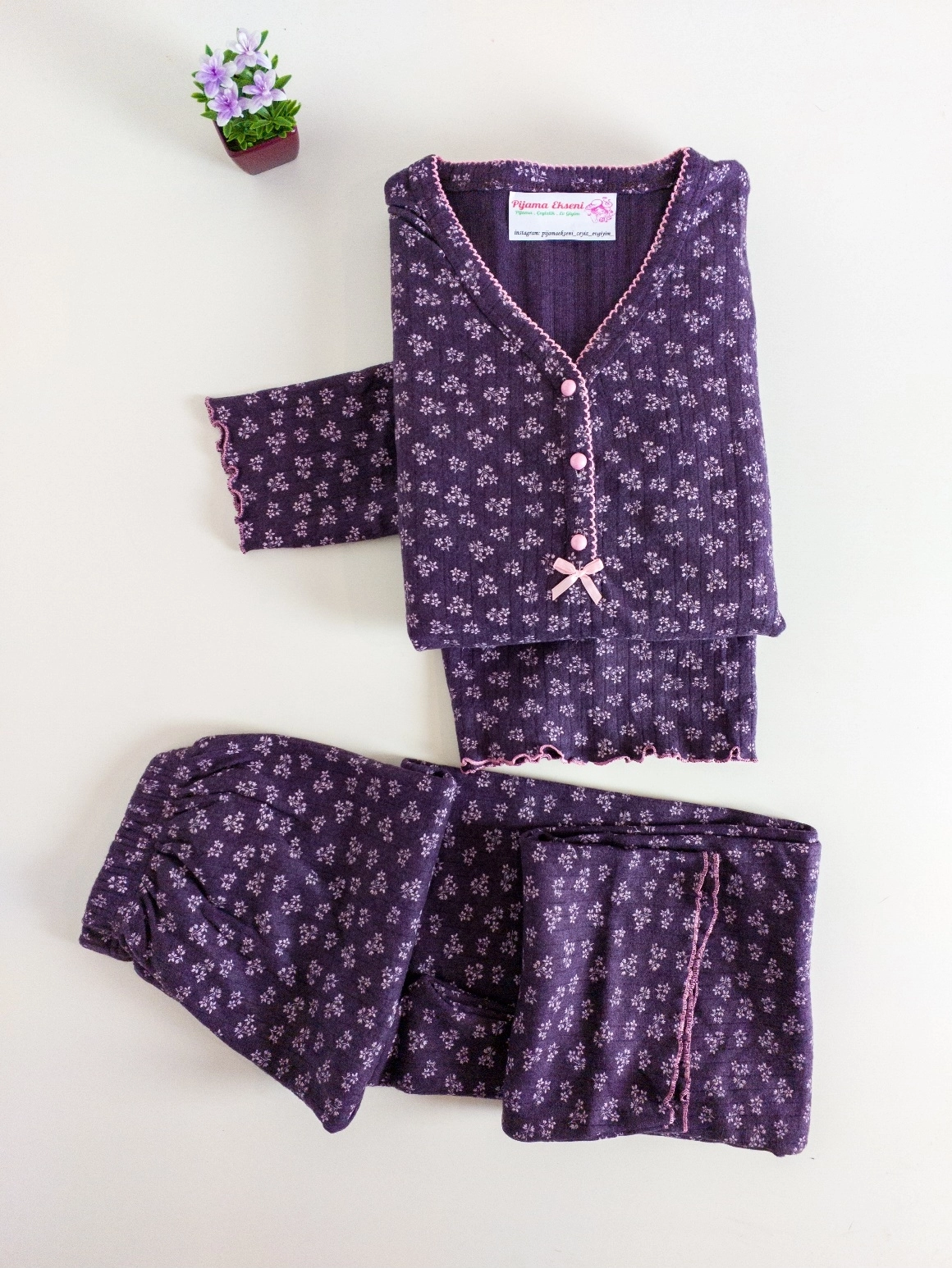 Kışlık Raporlu İnterlok Çiçek Desenli Kadın Pijama Takımı - 2625