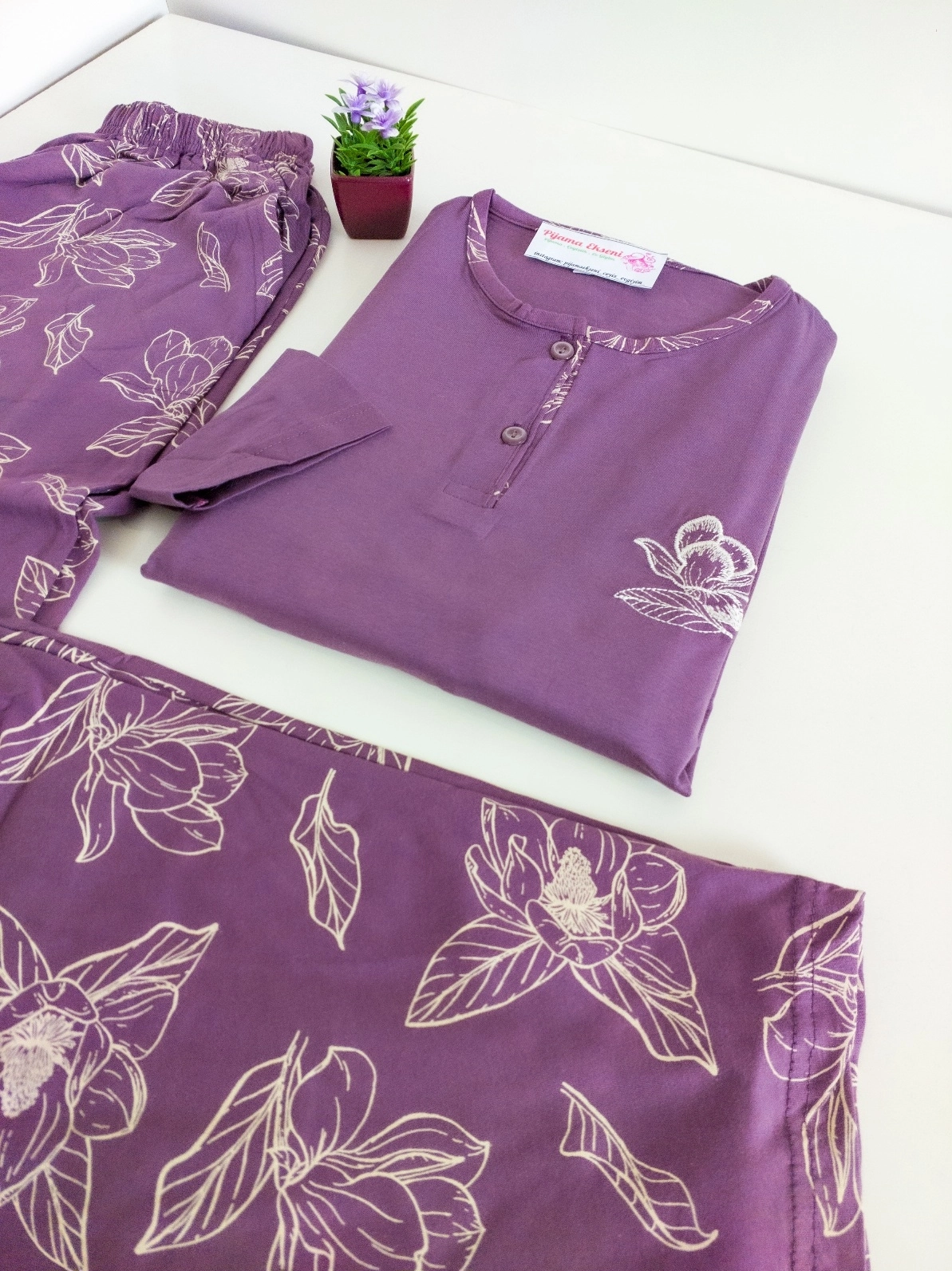 %100 Pamuk A Kalite Uzun Kollu Bayan Pijama Takımı - 101033