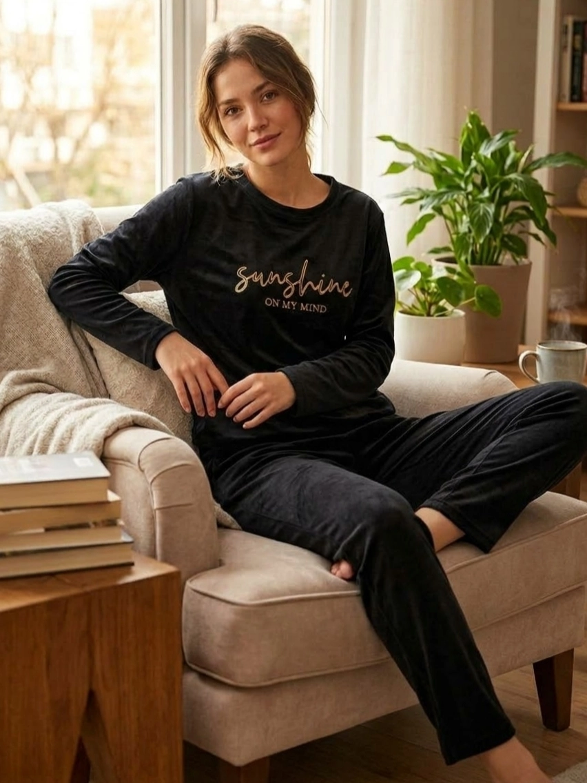 İPEKSİ KADİFE FULL LİKRALI Kışlık Kadın Pijama Takım - 15384 siyah 