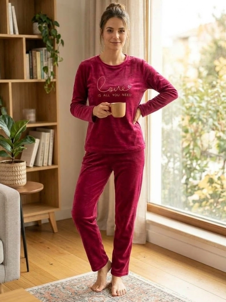 İPEKSİ KADİFE FULL LİKRALI Kışlık Kadın Pijama Takım - 15793 Kırmızı 
