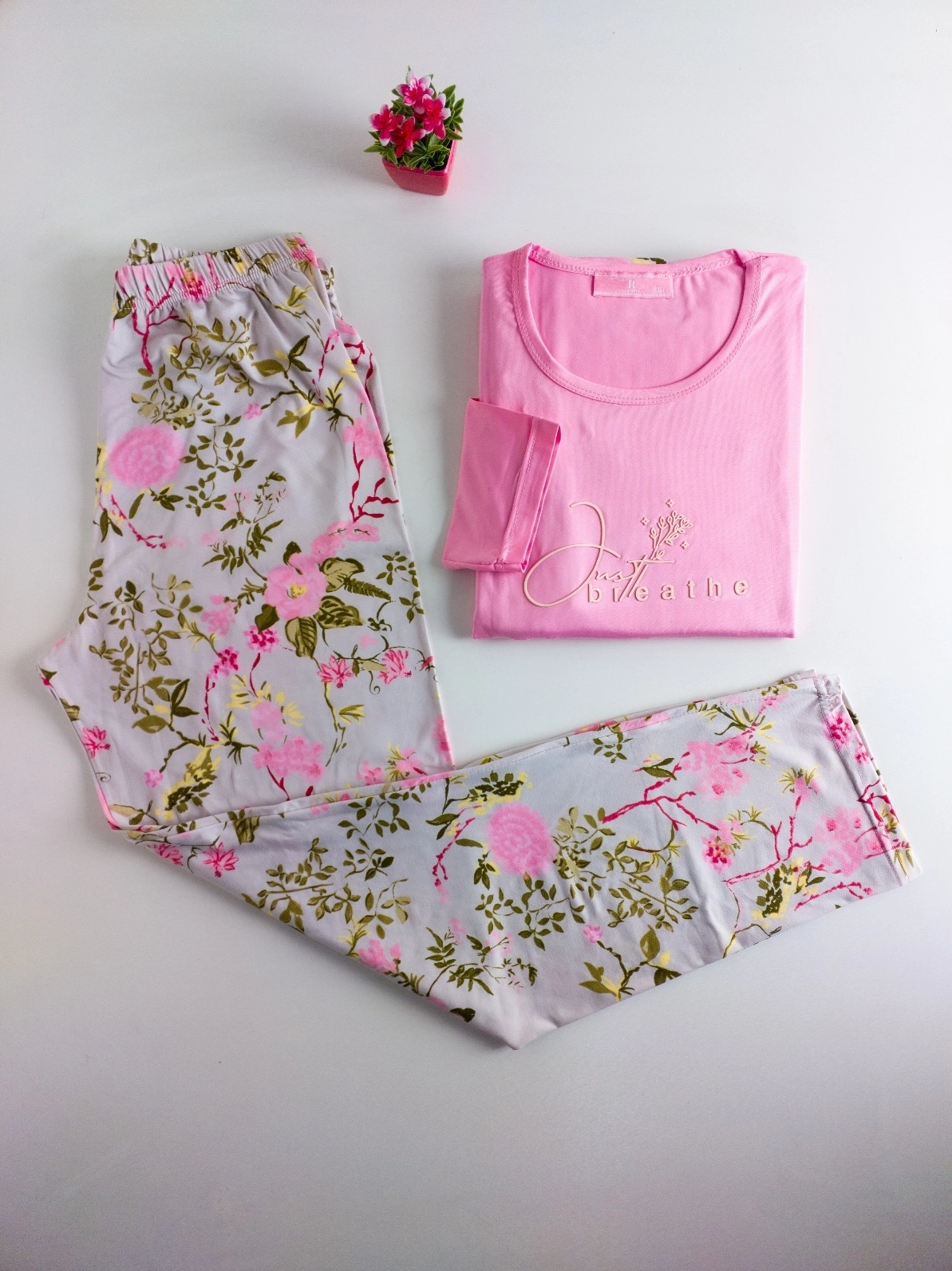 Süper Yumuşak Melisa Kumaş FUL LİKRALI Uzun Kol Kadın Pijama Takımı 2015