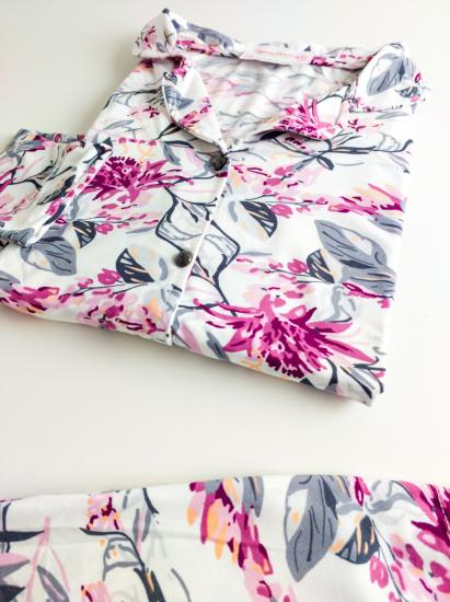 Likralı Çiçek Desen Bayan Pijama Takımı