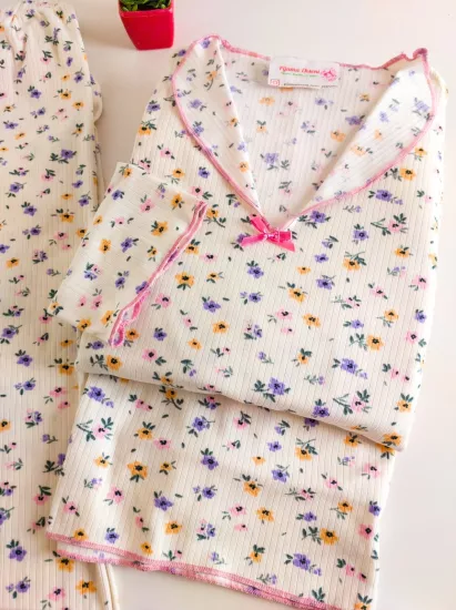 Esnek Çiçek Desen Bayan Pijama Takımı 