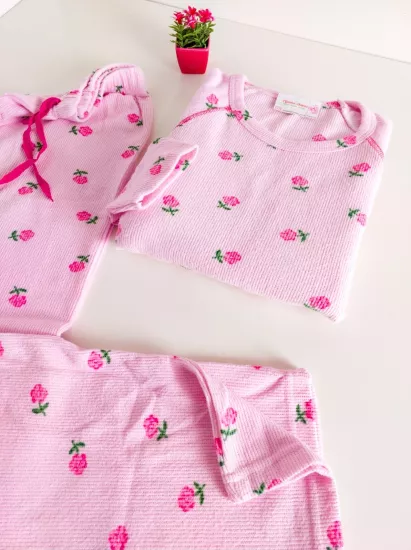Çiçek Desen Bayan Pijama Takımı 