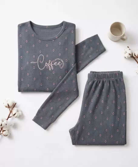 Çiçek Desen Bayan Pijama Takımı 